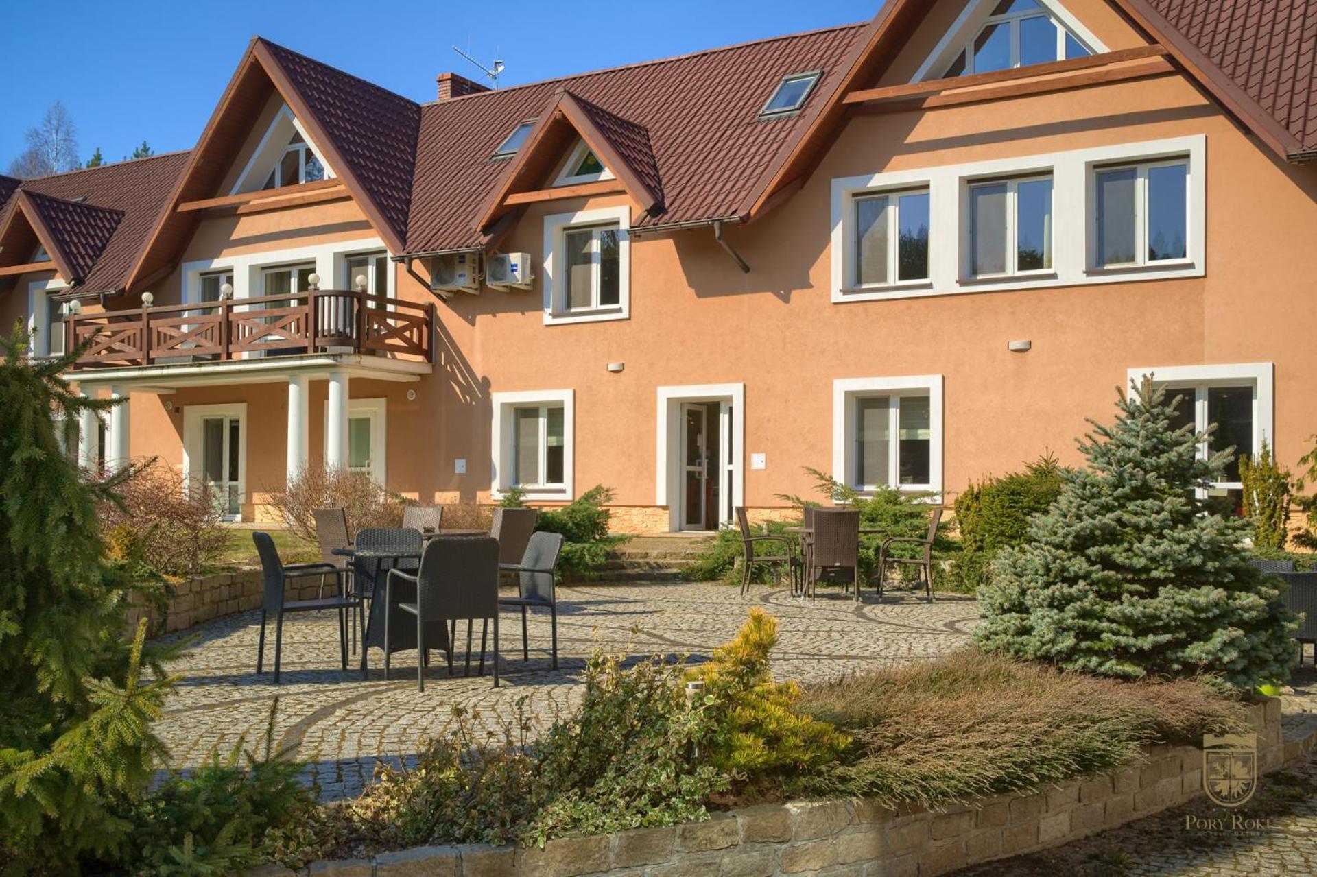 Hotel Pory Roku Czysteblota Bagian luar foto