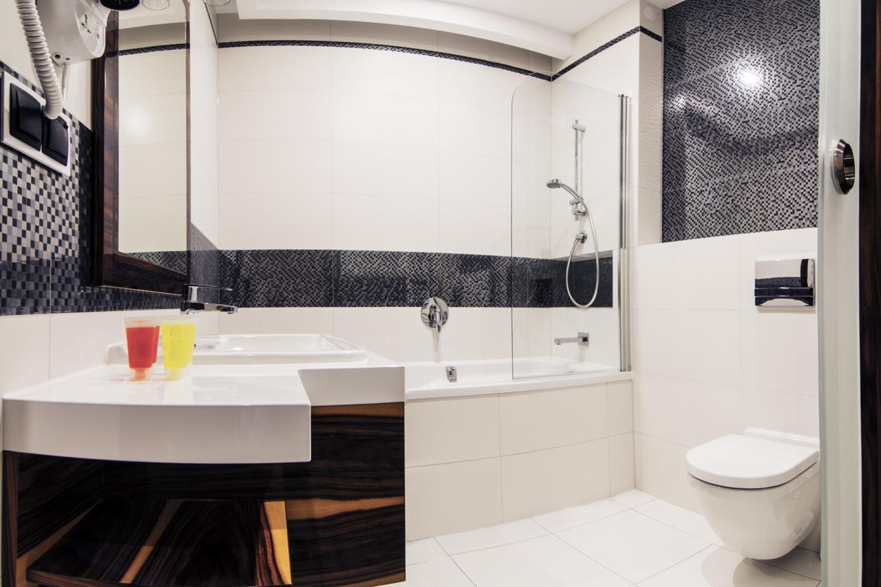 Hotel Pory Roku Czysteblota Bagian luar foto