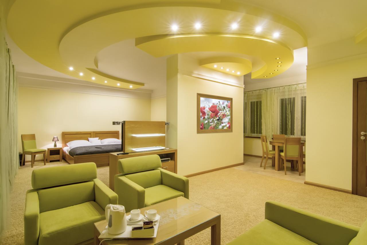 Hotel Pory Roku Czysteblota Bagian luar foto