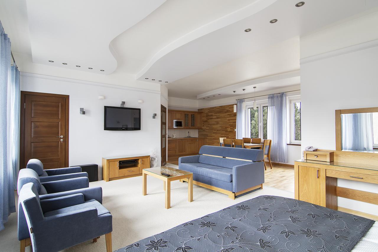 Hotel Pory Roku Czysteblota Bagian luar foto