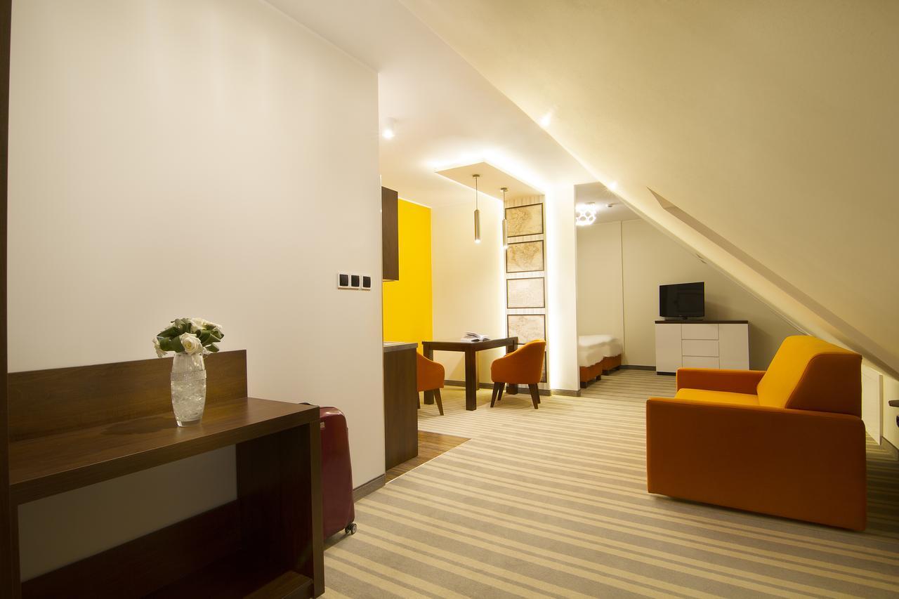 Hotel Pory Roku Czysteblota Bagian luar foto