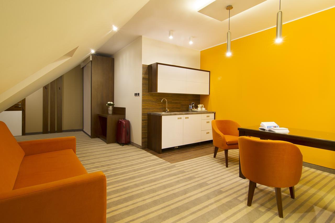 Hotel Pory Roku Czysteblota Bagian luar foto