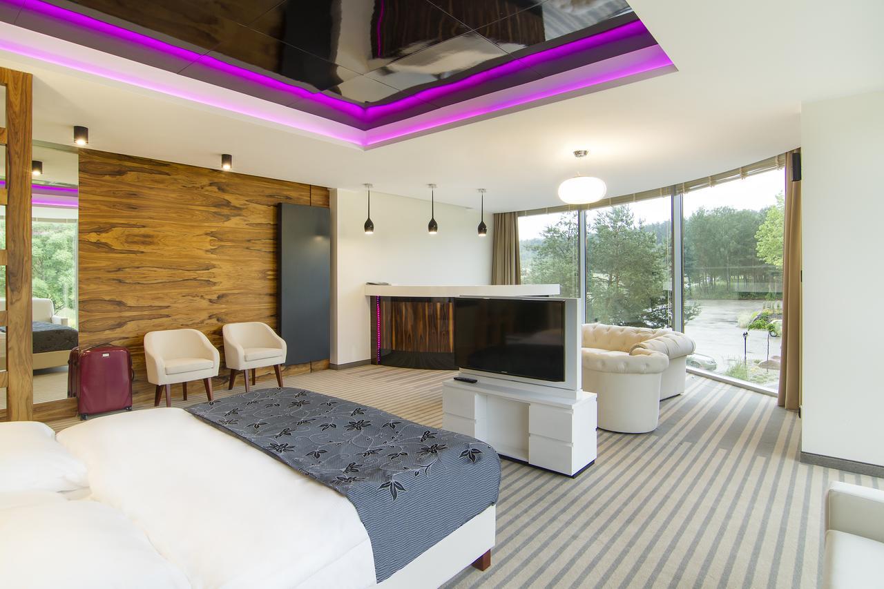 Hotel Pory Roku Czysteblota Bagian luar foto